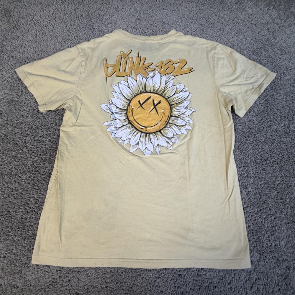 Blink-182 Shirt Mens XL Yellow Sunflower Smiley Graphic Crewneck Tagless Cotton